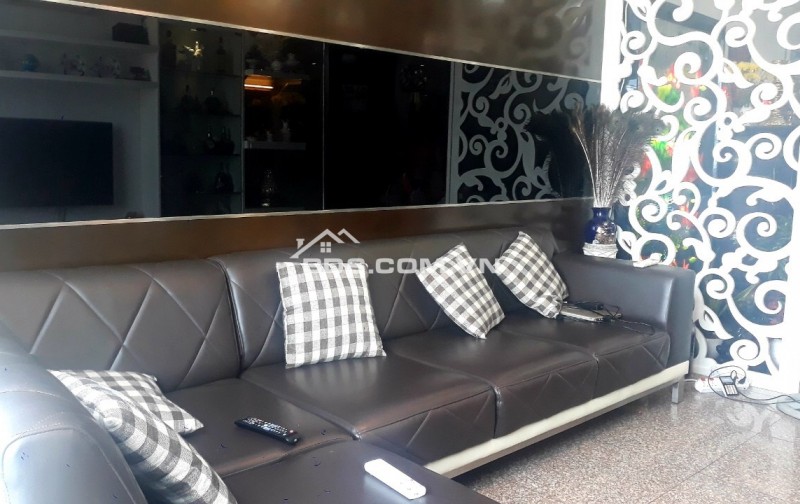 Cần bán găp căn hộ Giai Việt thiết kế 3pn giá 6 tỷ 250 triệu bớt lọc